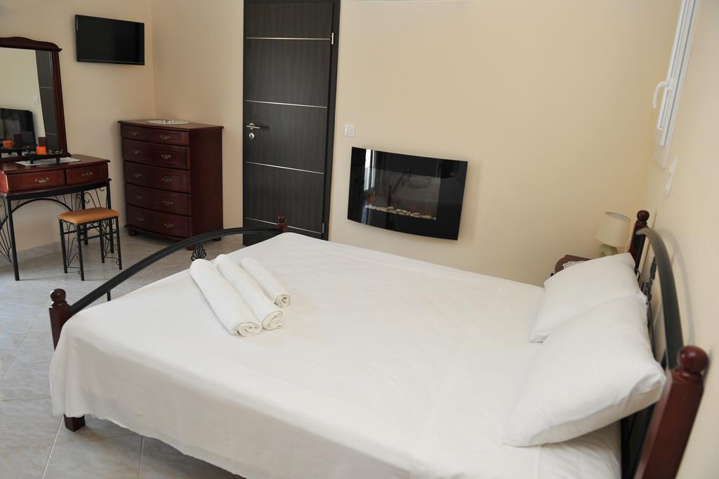 Villa Poulades Gouviá Chambre photo